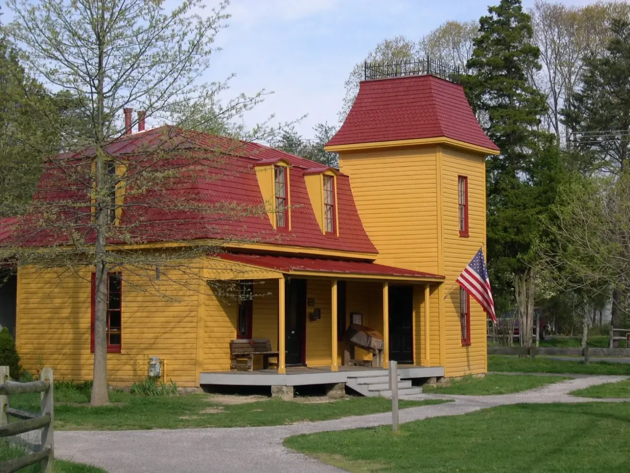 Earleigh-Heights-Ranger-Station