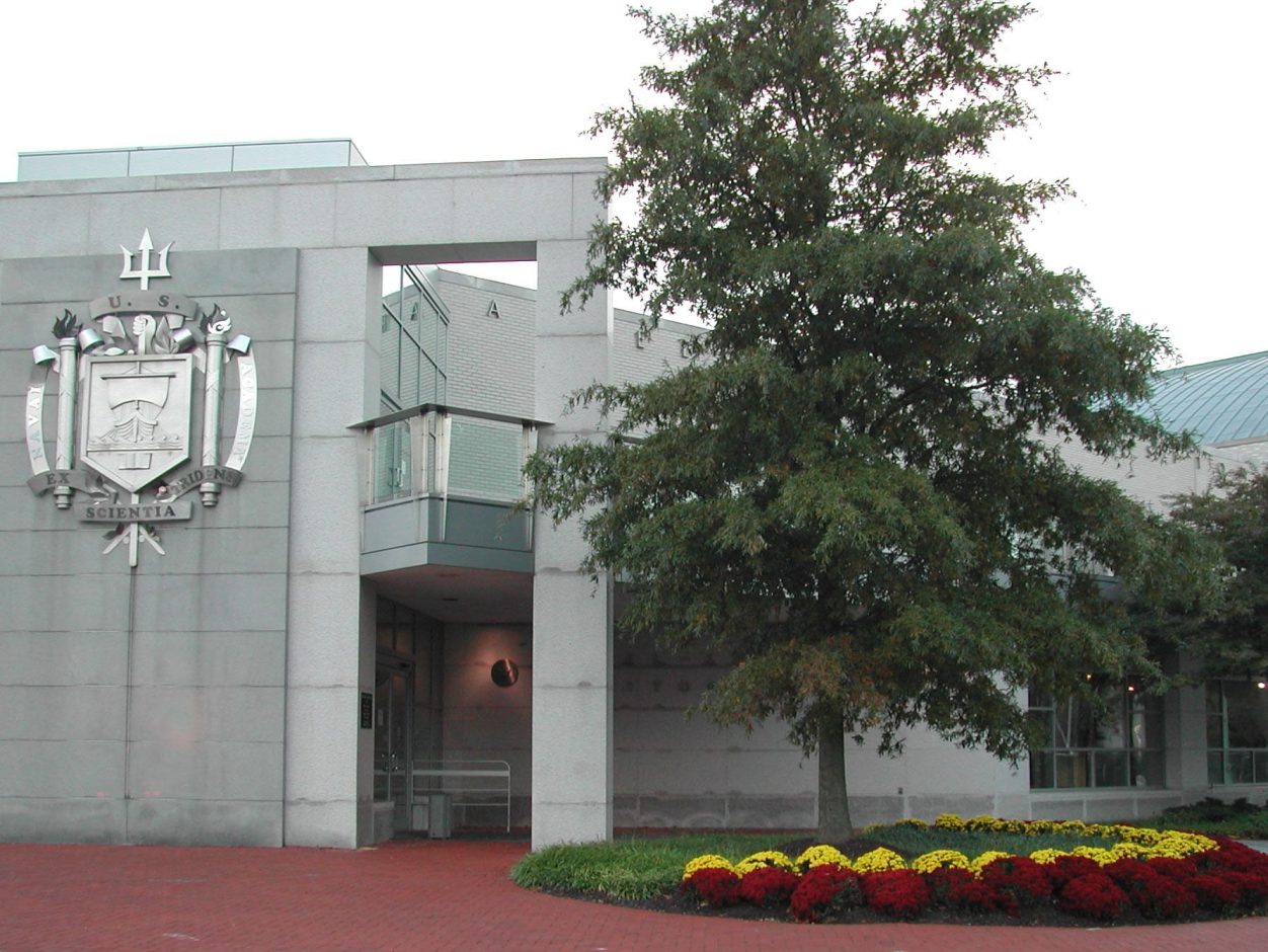 VisitorCenterFall